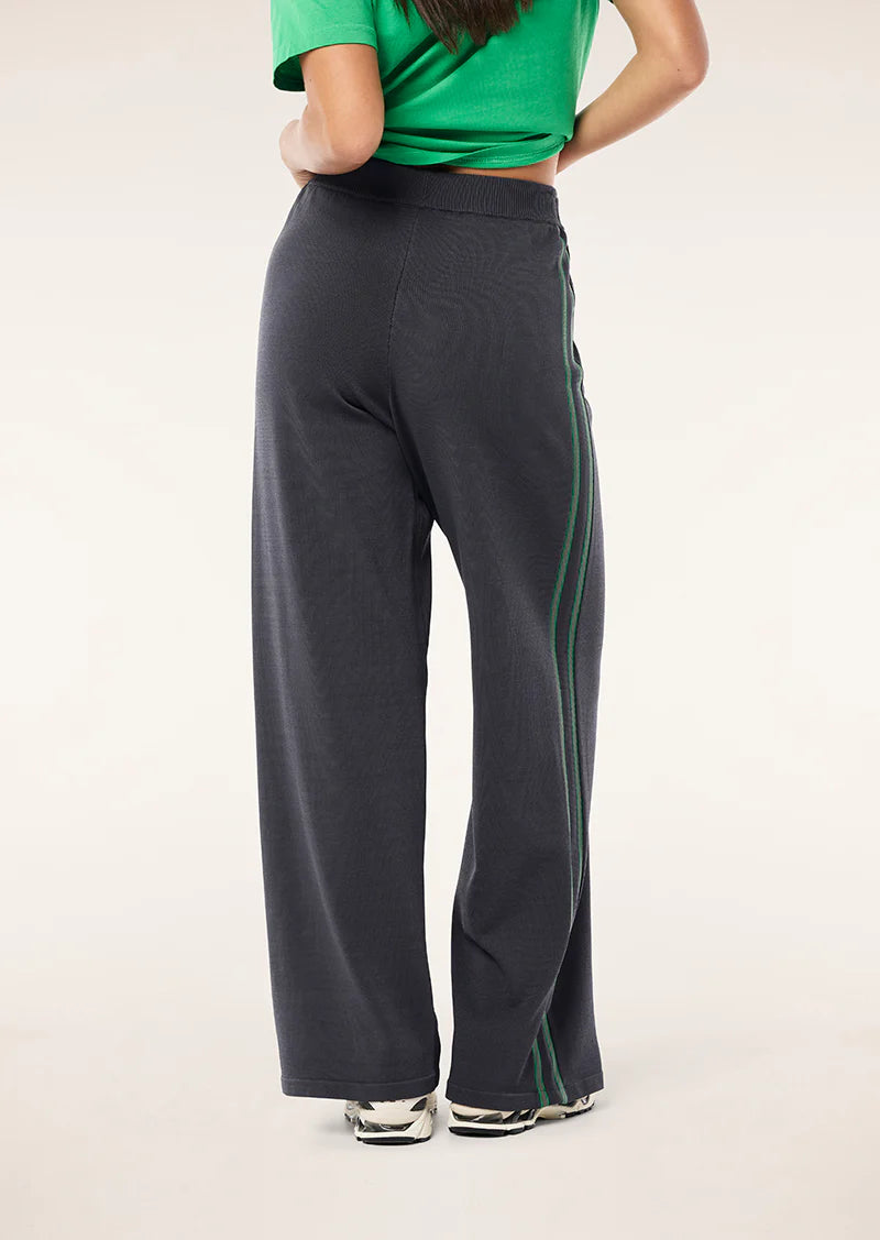 Retreat Knit Pant - Caviar