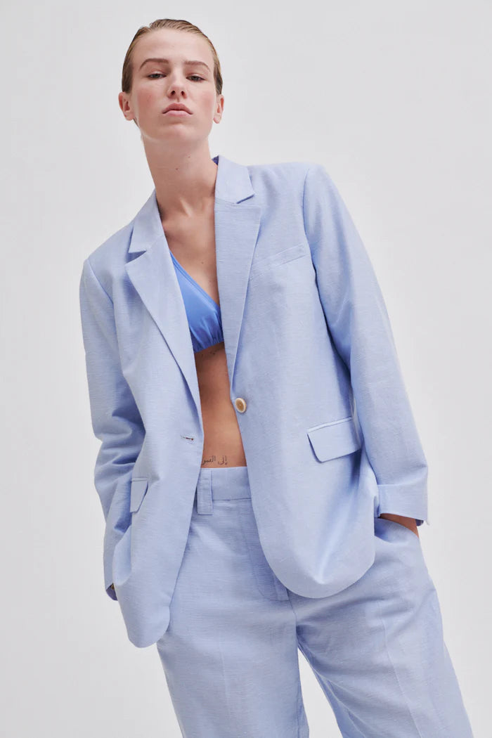 Liah Structured Blazer - Brunnera Blue