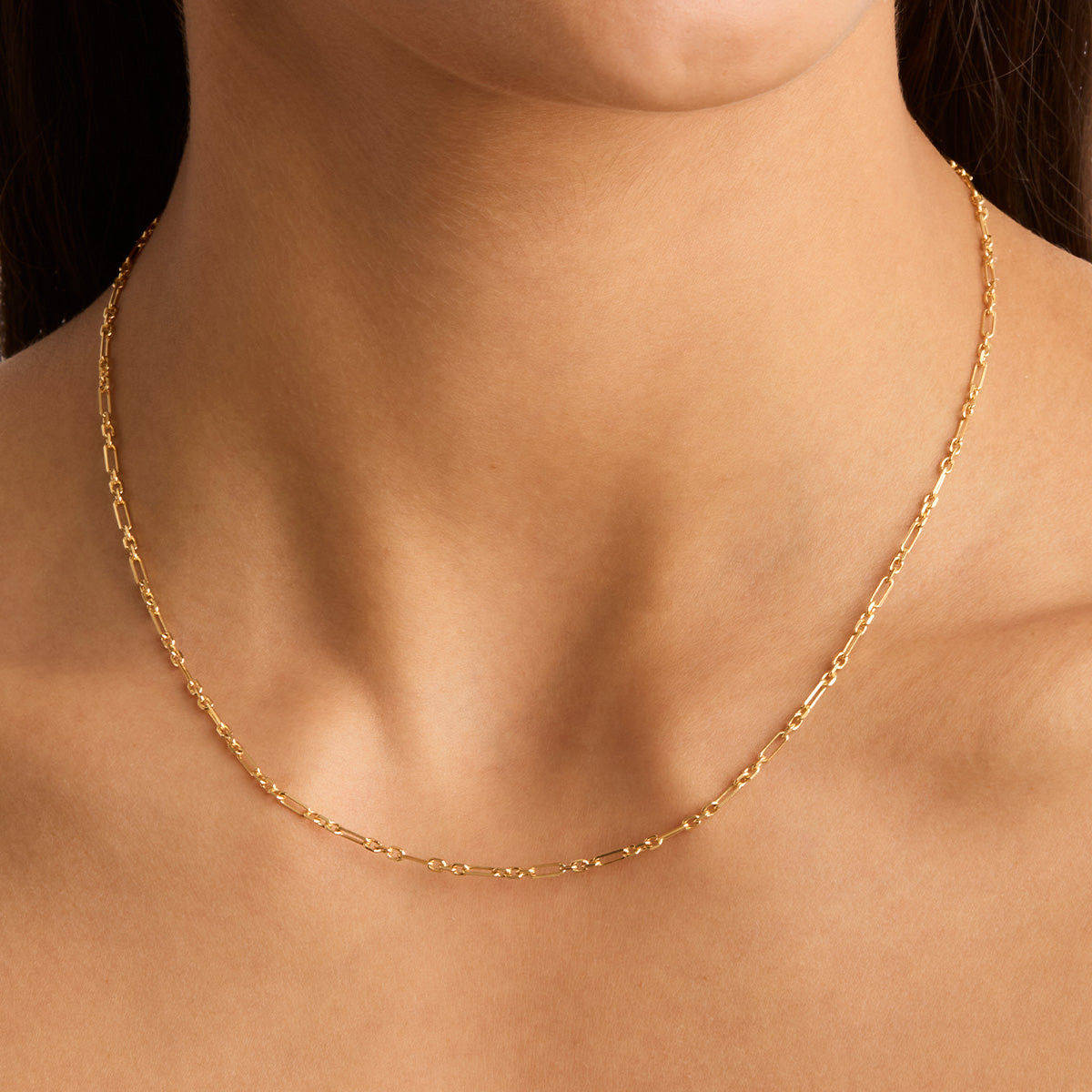 19" Mixed Llnk Chain Necklace Gold and Silver