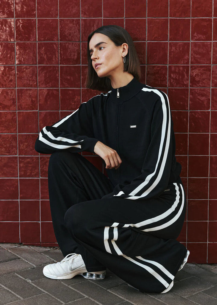 Retreat Knit Pant - Black/Whisper White