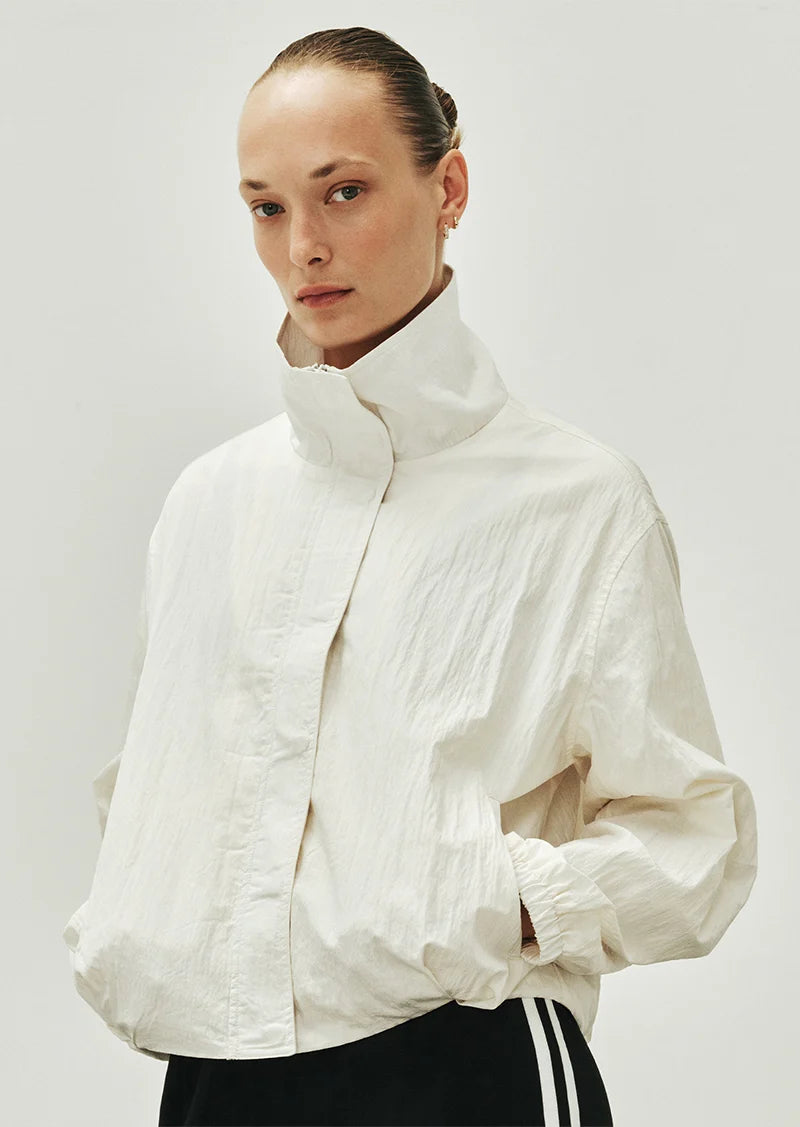 Universal Jacket - Whisper White