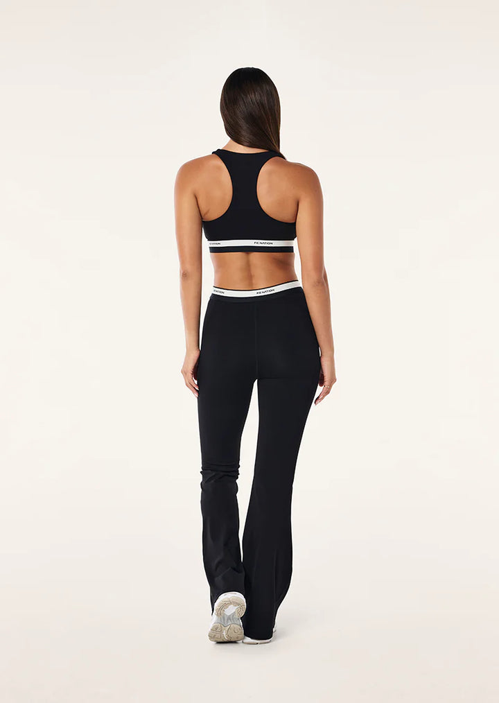 Avant Sports Bra - Black w/ Whisper White
