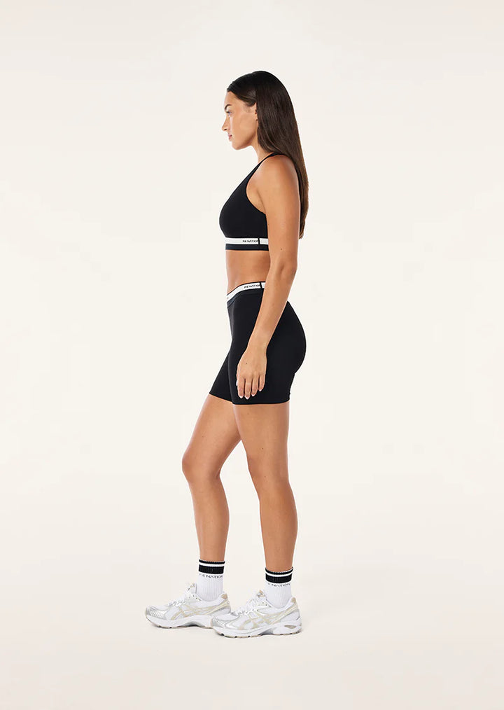 Avant Sports Bra - Black w/ Whisper White