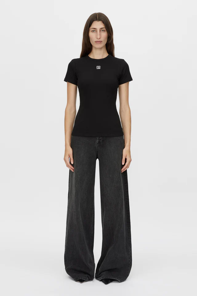 Nora Fitted Tee - Black