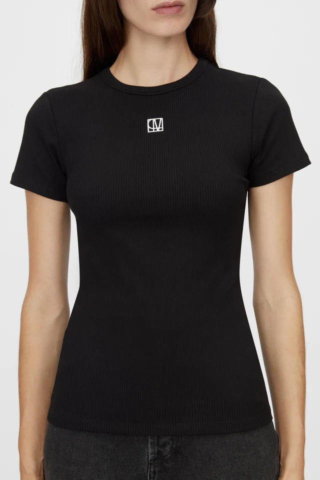 Nora Fitted Tee - Black