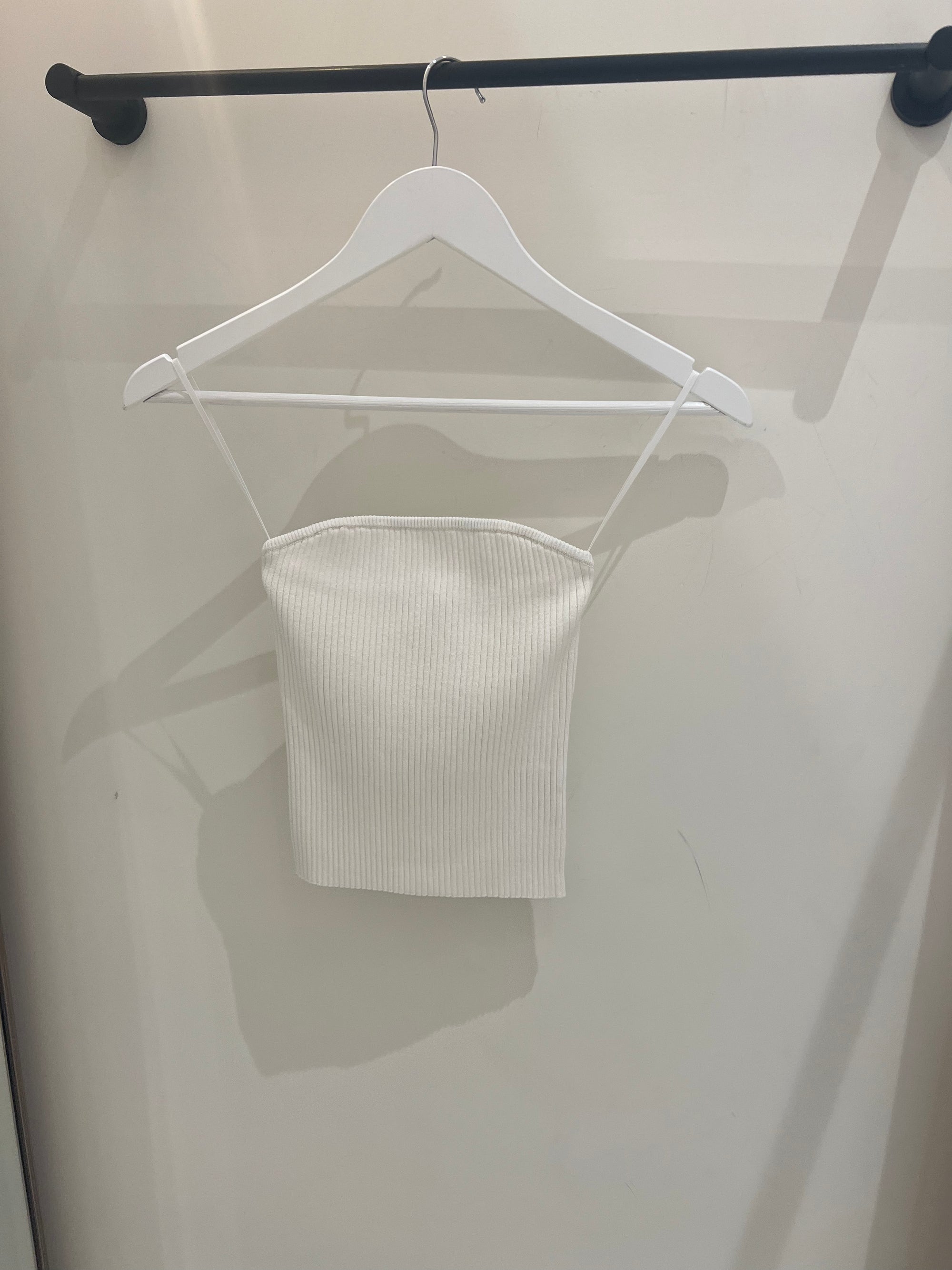 Skara Strapless Rib Top - White