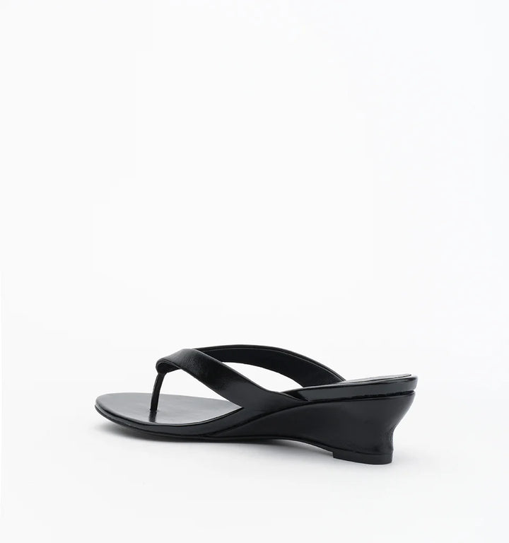 Jilly - Black Crinkle Leather