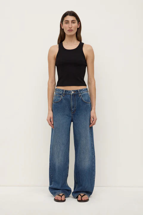 Low Curve Mid Rise Jean - Mid Blue