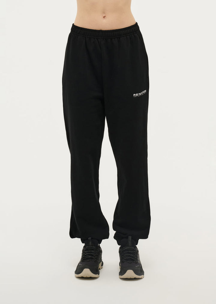 Qualify Track Pant - Black