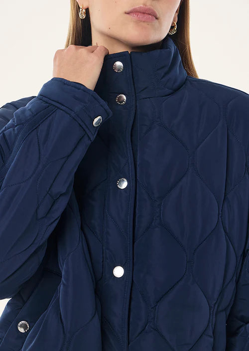 Surge Quilt Jacket - Dark Navy