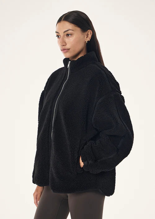 Surge Teddy Jacket - Black