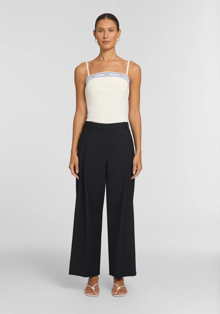 Viktoria & Woods Player Tank