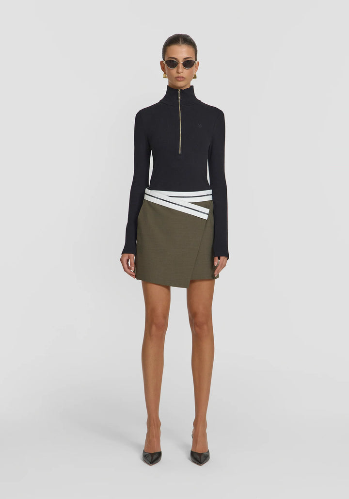 V&W Rib Turtleneck - Black