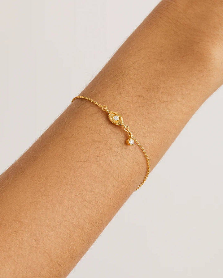 I Am Protected Bracelet - 18k Gold Vermeil