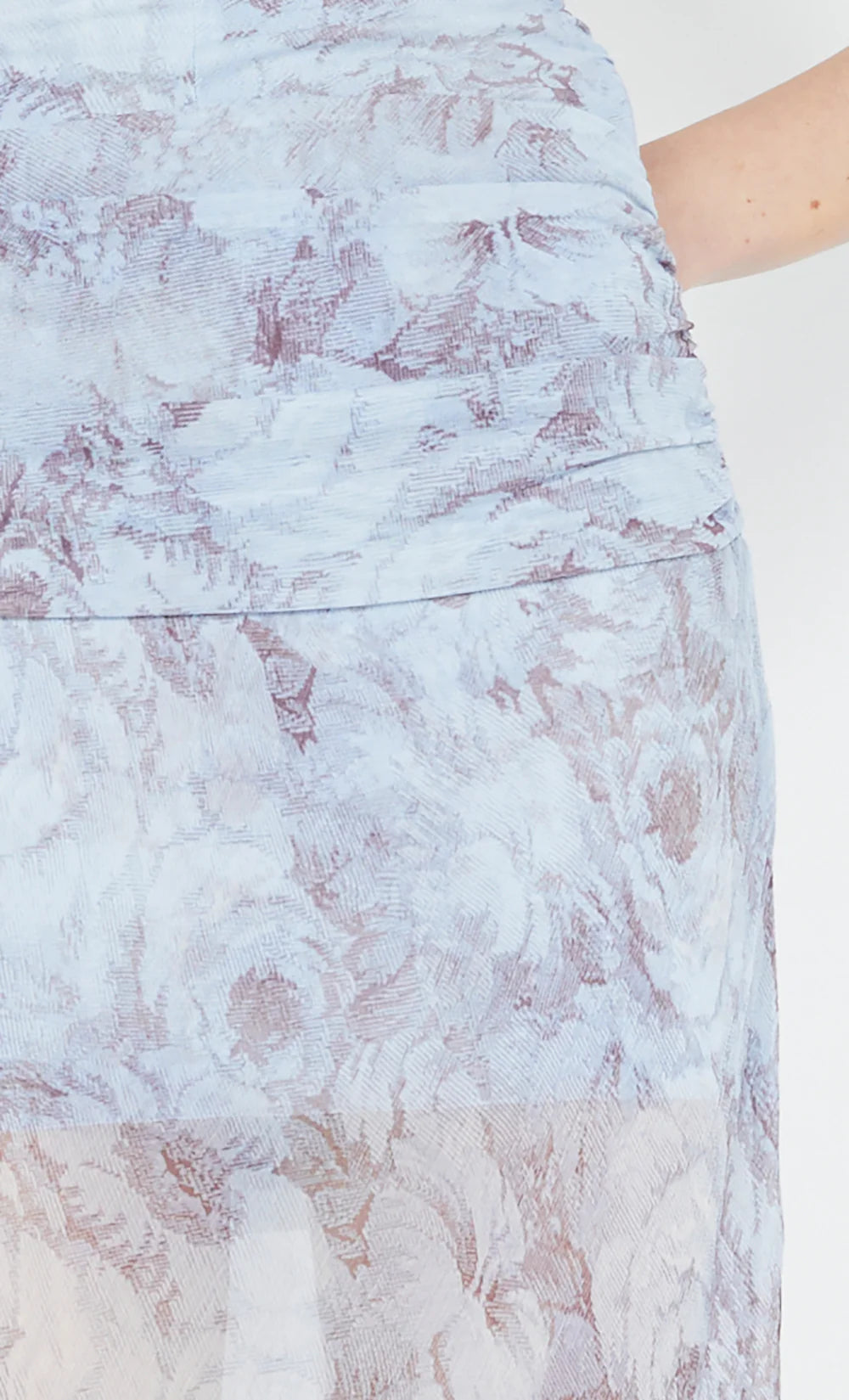 Danica V Neck Dress - Chambray Rose