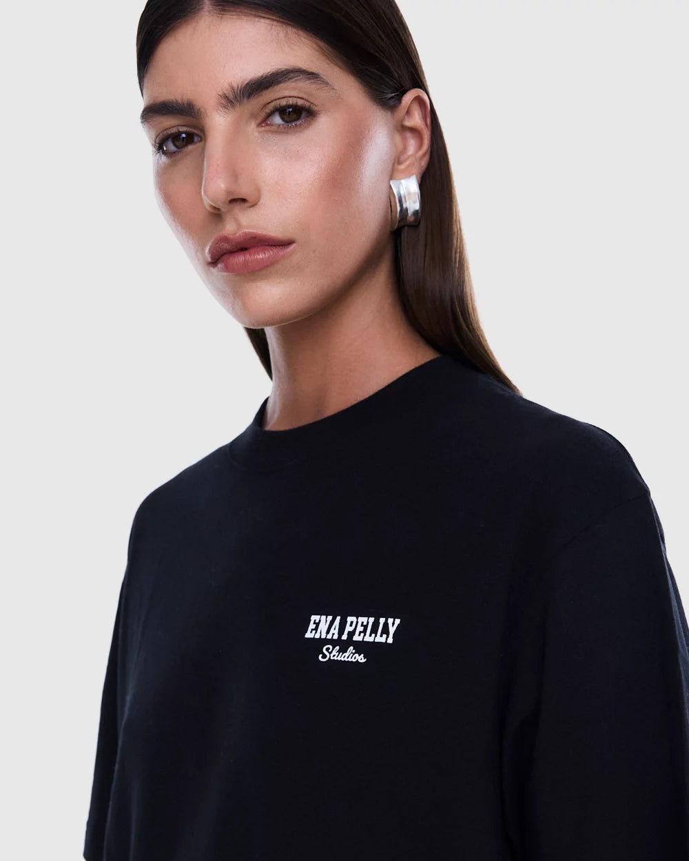 Ivy Relaxed Tee - Black/EP Studios
