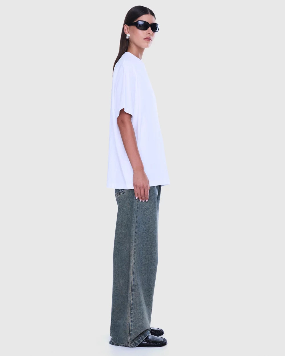 Ivy Relaxed Tee - White/EP Studios