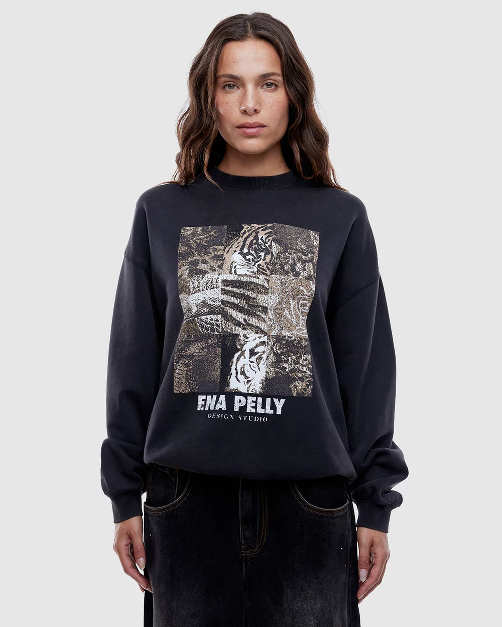 Mixed Animal Sweatshirt - Vintage Black