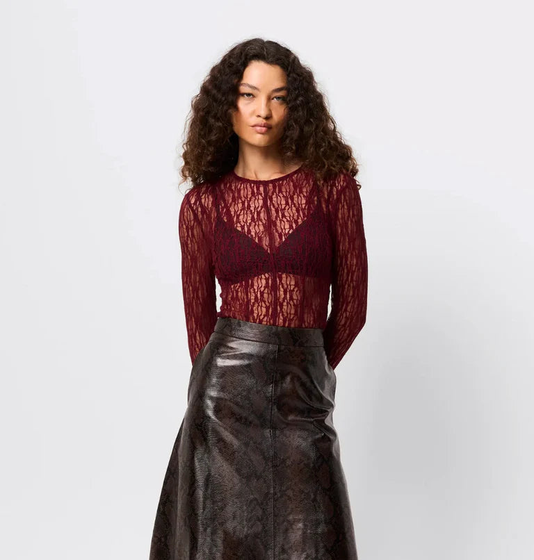 Close to You Top - Bordeaux