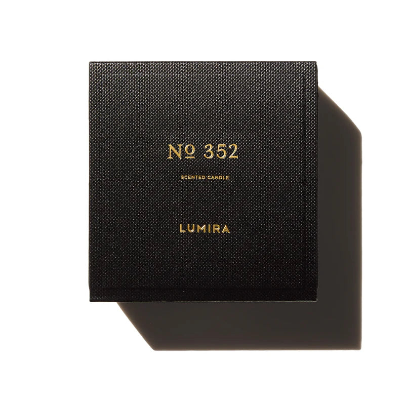No352 Leather and Cedar Candle