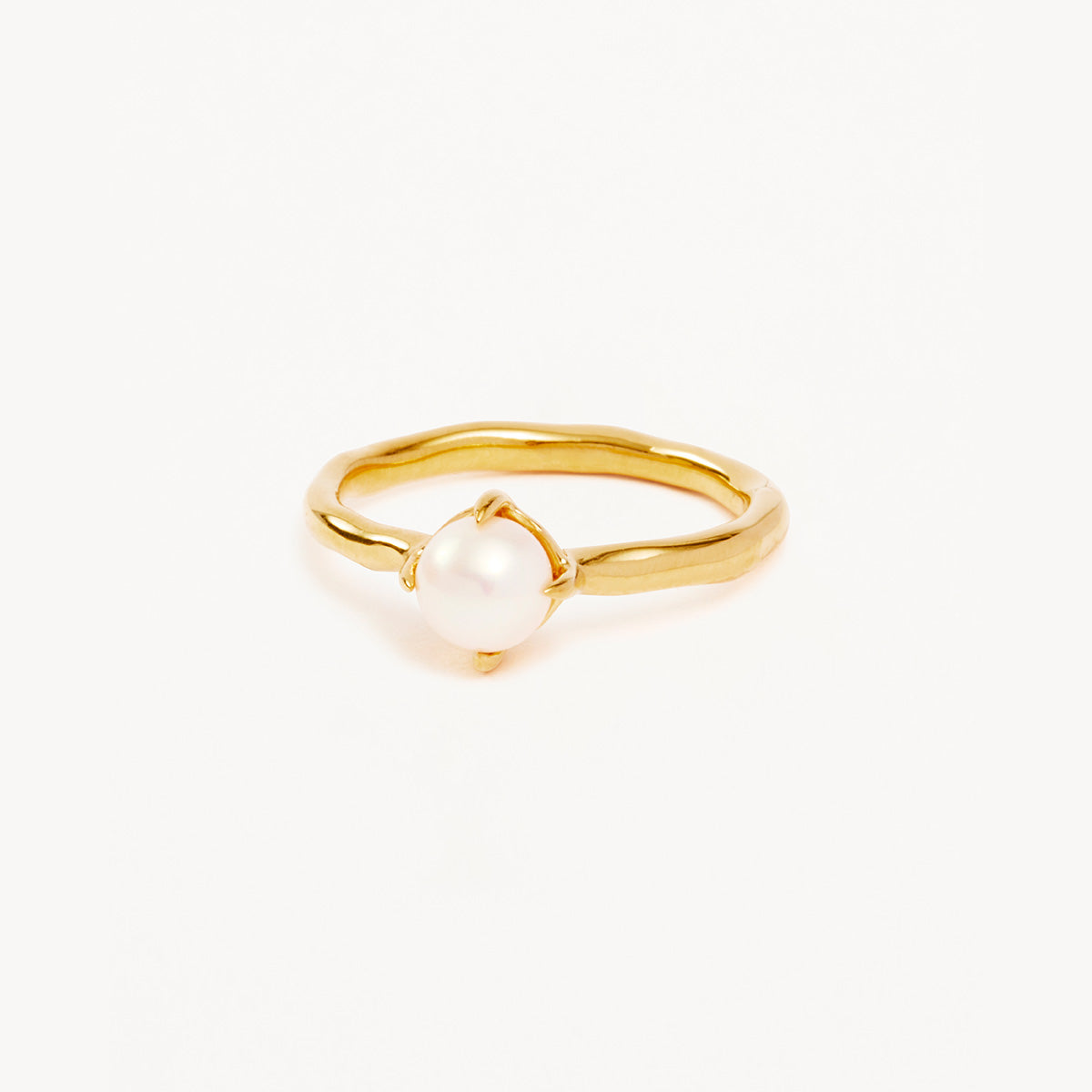 Endless Grace Pearl Ring Gold