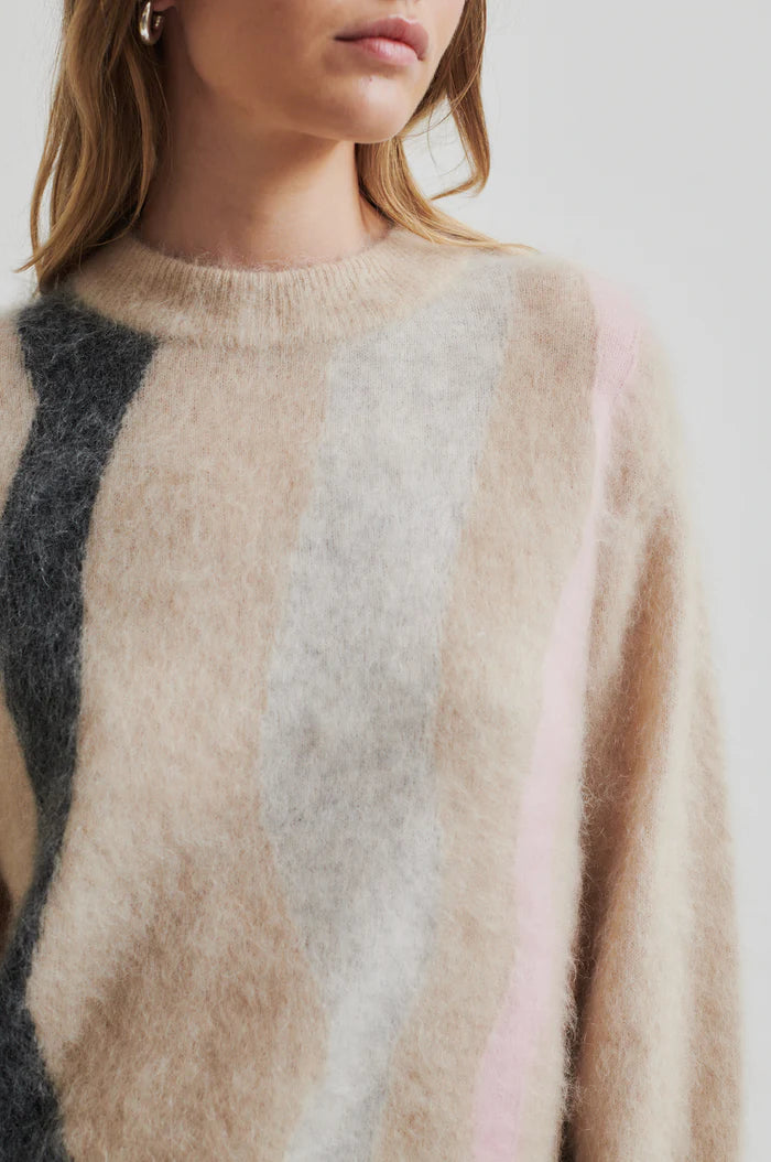 Marbel O-Neck Knit - Beige/Multi