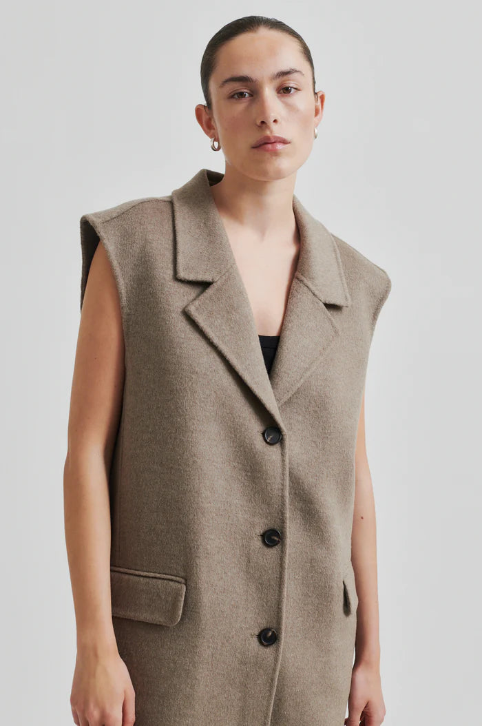 Cira Long Waistcoat - Fallen Rock