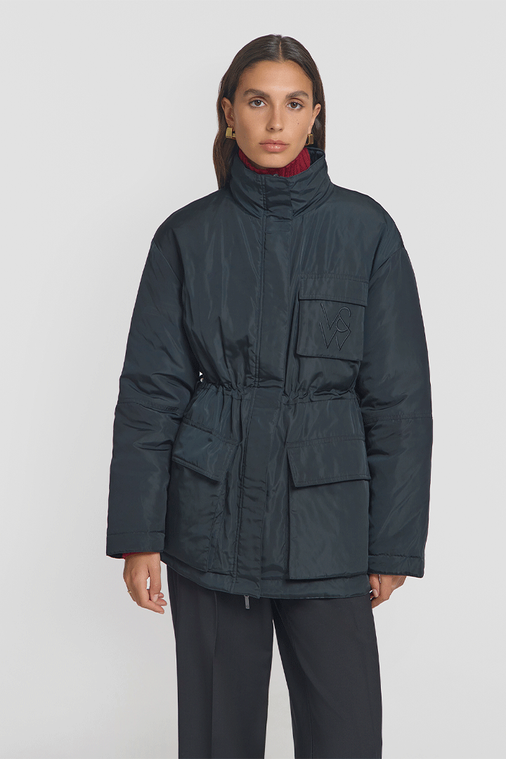 Aerodynamic Reversible Puffer - Black