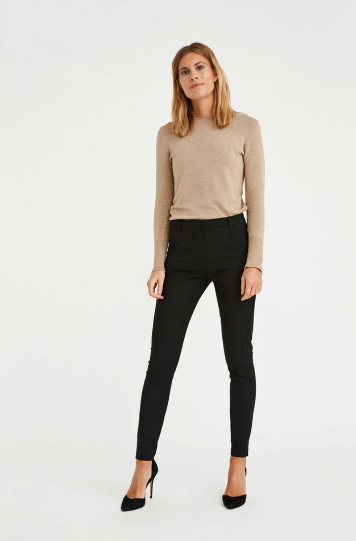 Angelie 238 Reg Length - Black