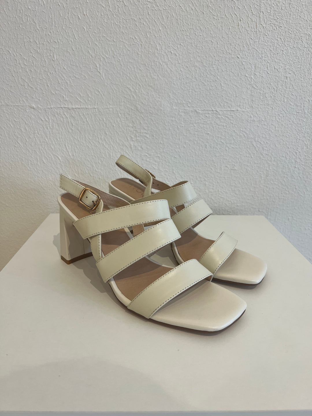 Shayla Heel - Warm White